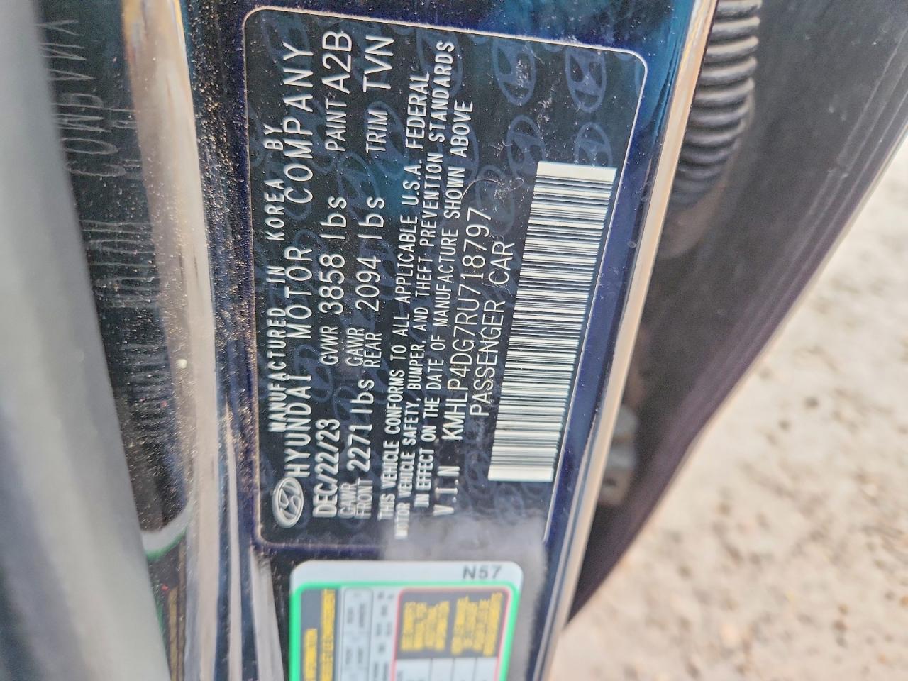 2024 HYUNDAI ELANTRA LIMITED photo 13