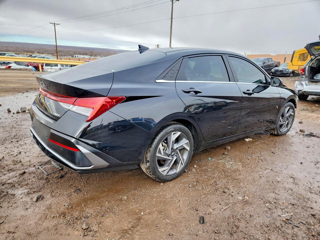 2024 HYUNDAI ELANTRA LIMITED photo 3