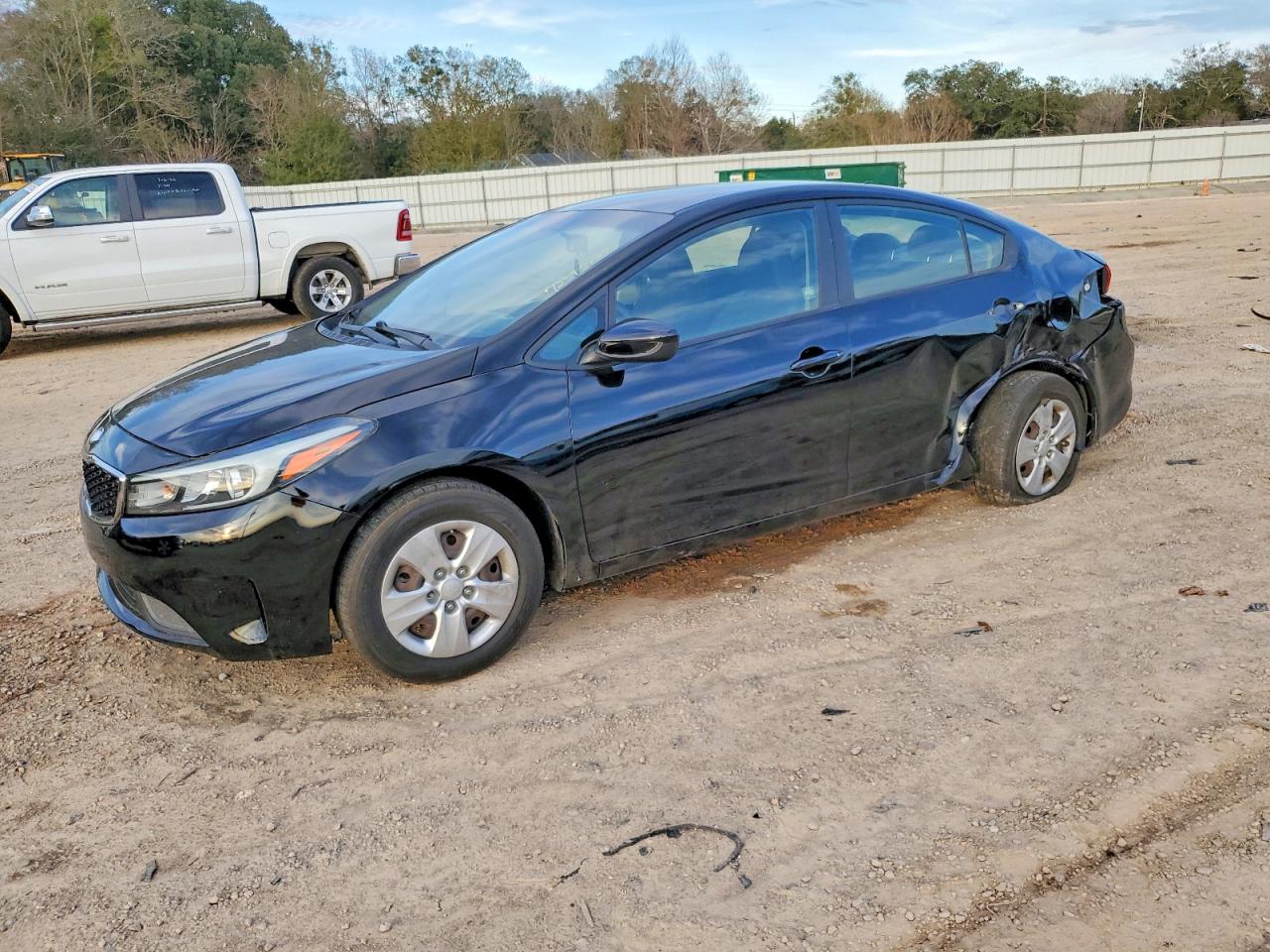 2017 KIA FORTE