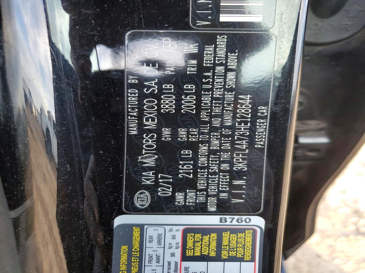 2017 KIA FORTE LX photo 12