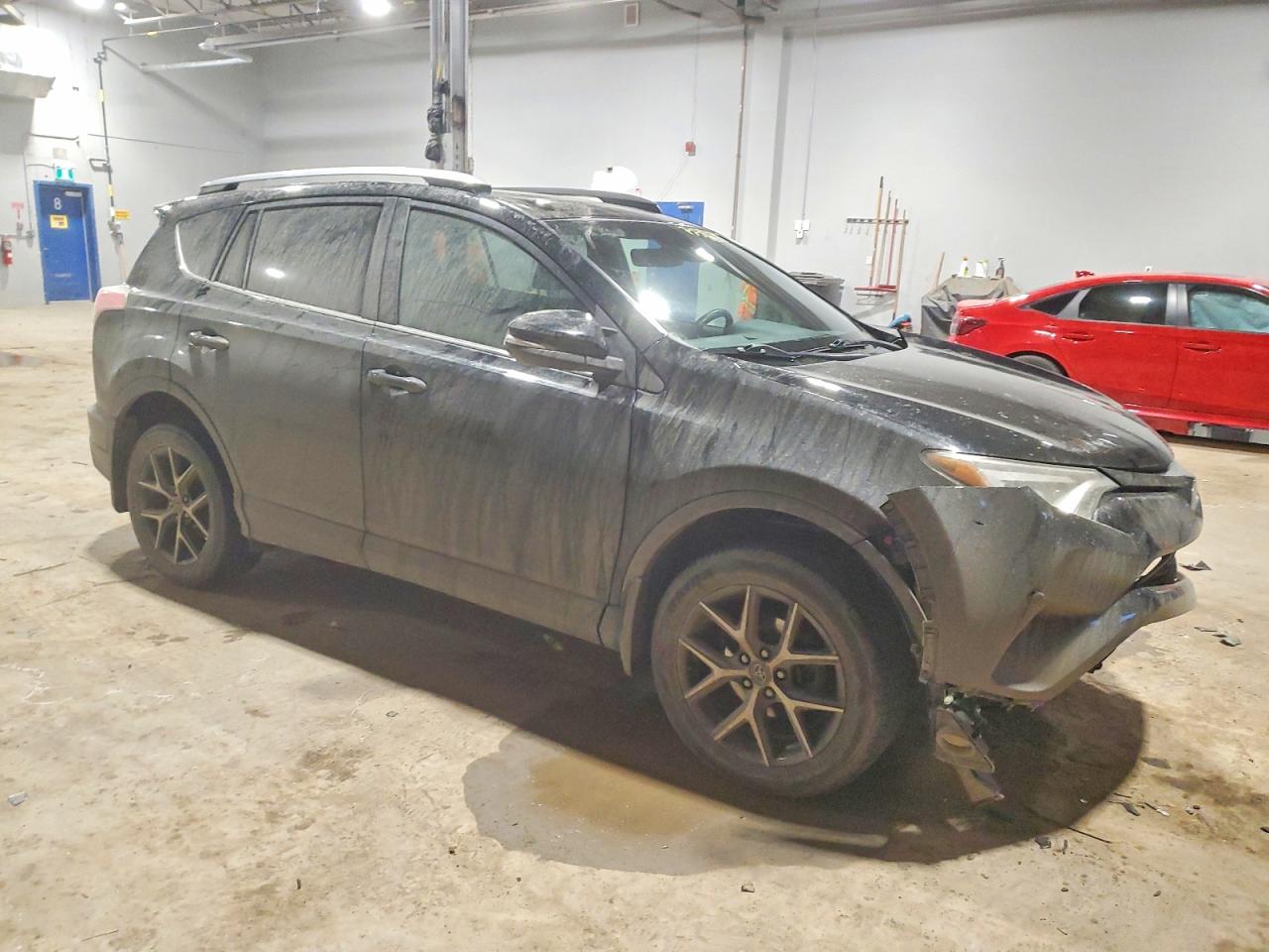 2018 TOYOTA RAV4 SE photo 4