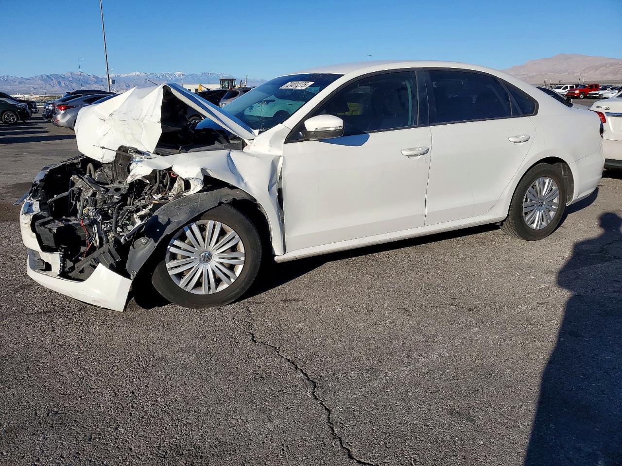 2015 VOLKSWAGEN PASSAT