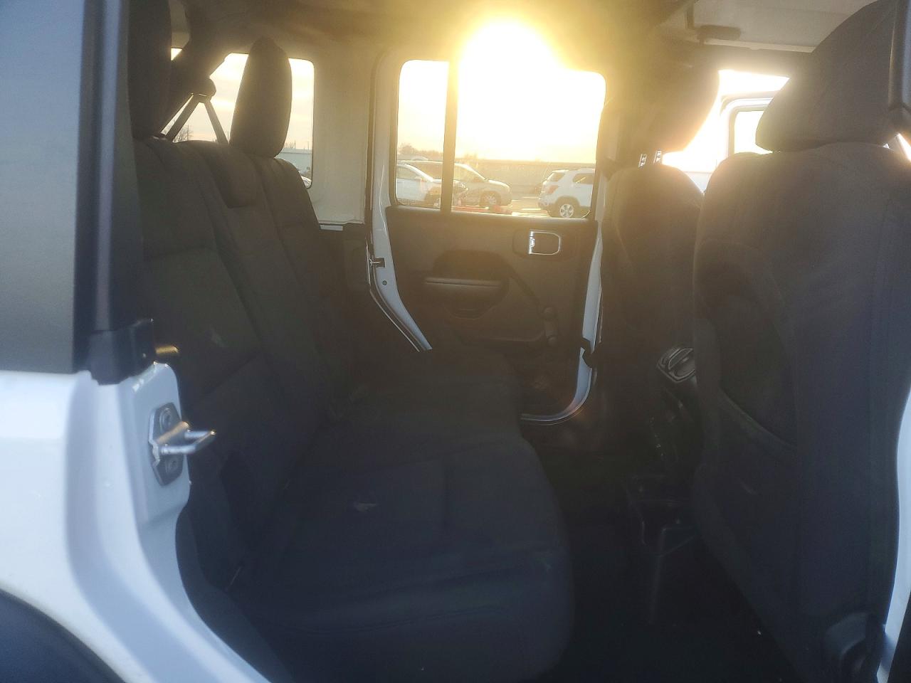 2018 JEEP WRANGLER UNLIMITED SPORT photo 19