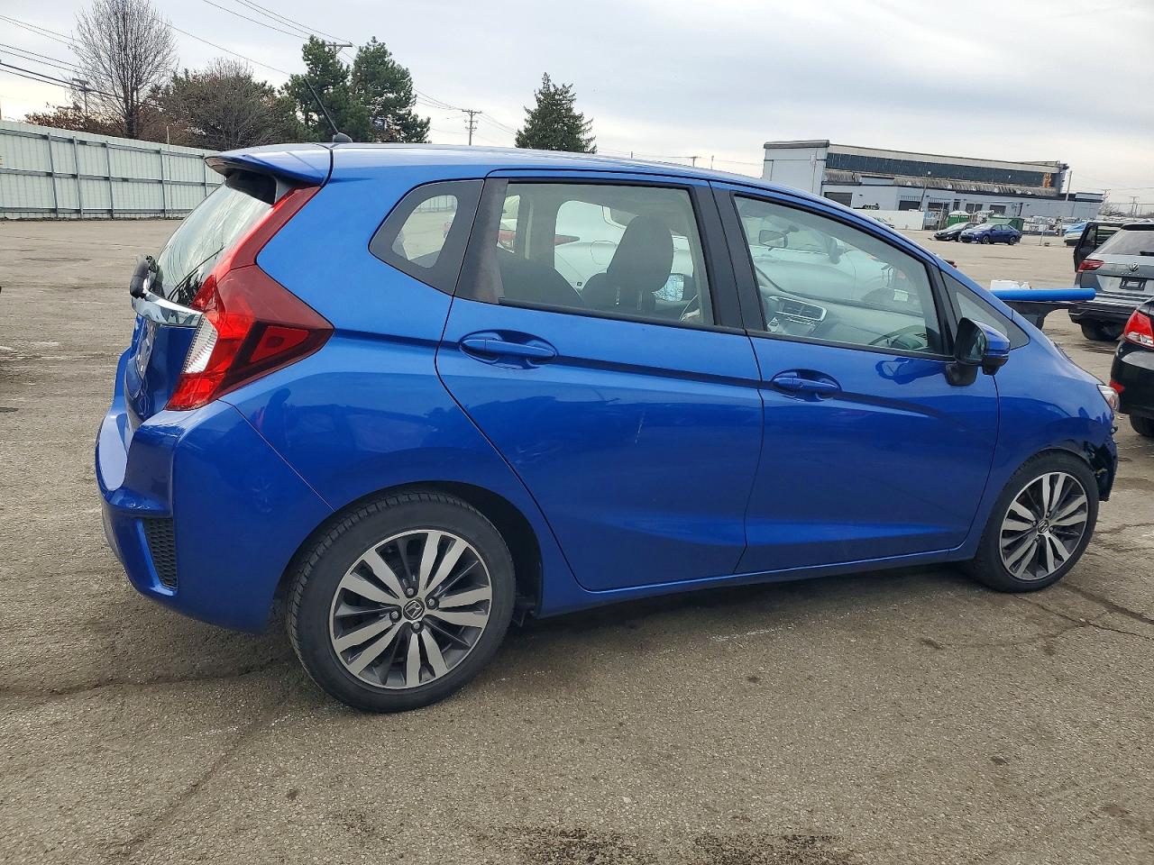 2017 HONDA FIT EX photo 3
