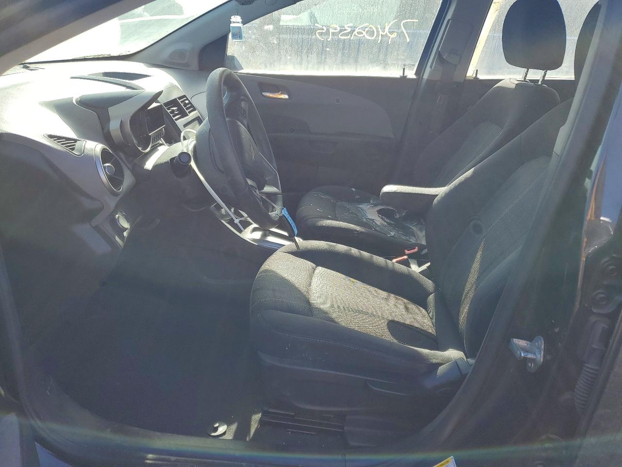 2014 CHEVROLET SONIC LT photo 13