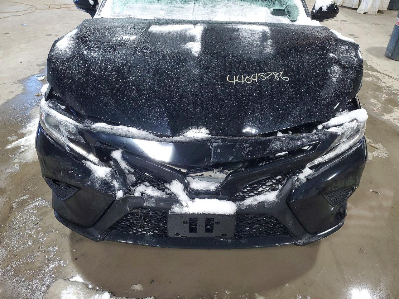 2019 TOYOTA CAMRY HYBRID photo 11