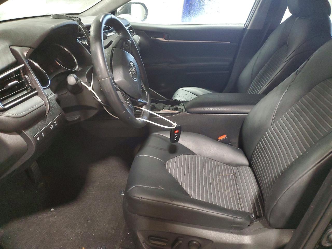 2019 TOYOTA CAMRY HYBRID photo 7