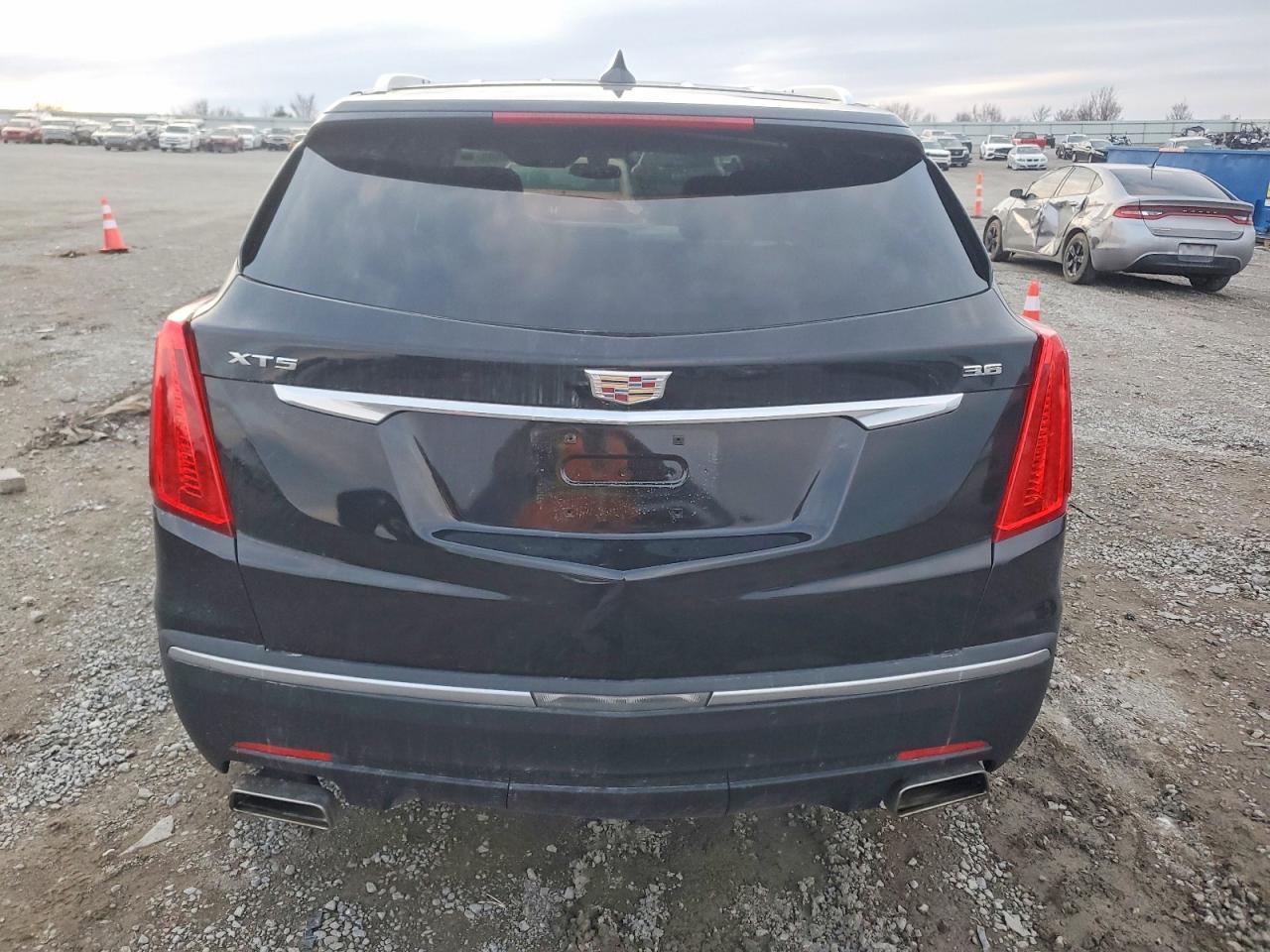 2017 CADILLAC XT5 LUXURY photo 16