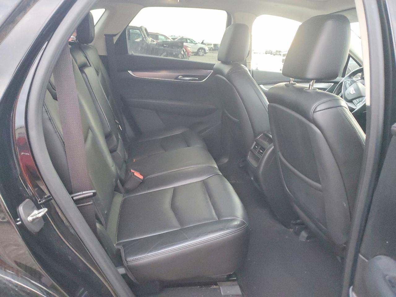 2017 CADILLAC XT5 LUXURY photo 31