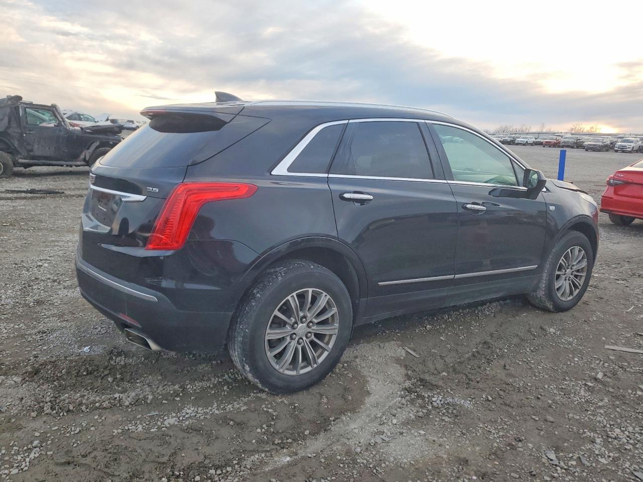 2017 CADILLAC XT5 LUXURY photo 7