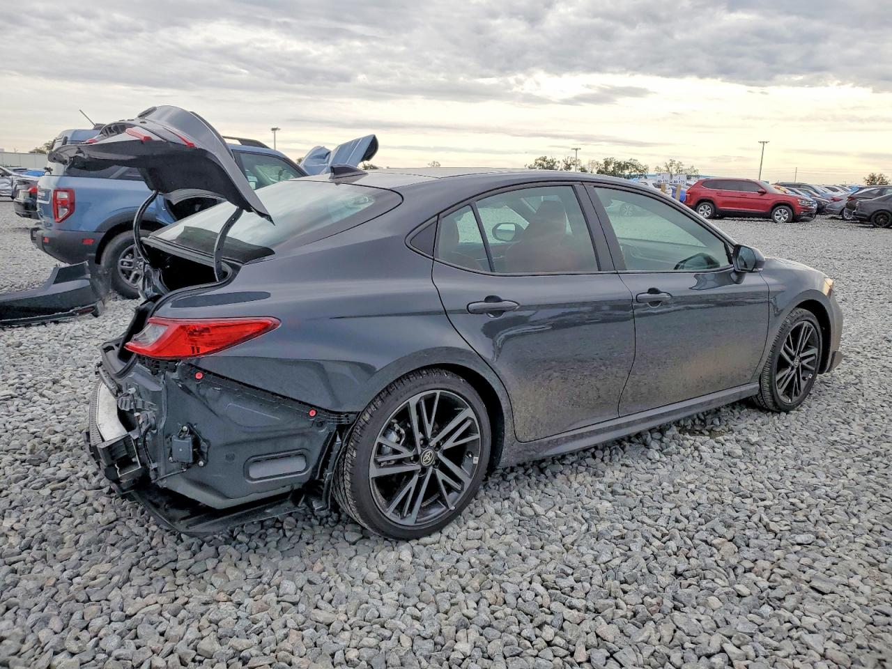 2026 TOYOTA CAMRY XSE photo 3