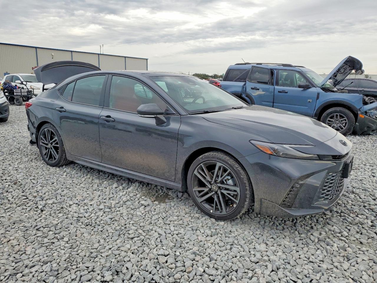 2026 TOYOTA CAMRY XSE photo 4
