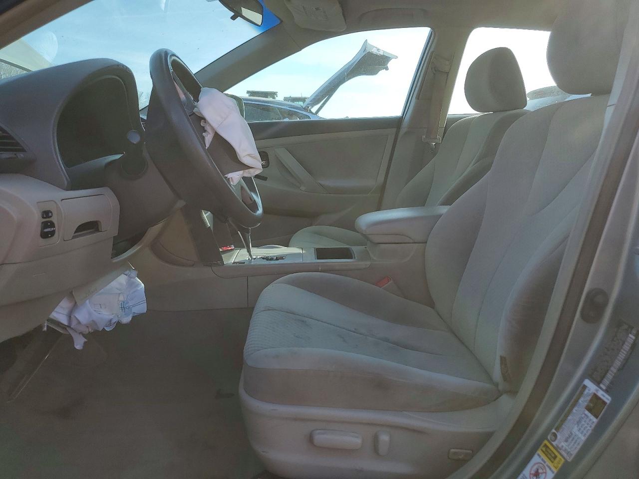 2008 TOYOTA CAMRY photo 13