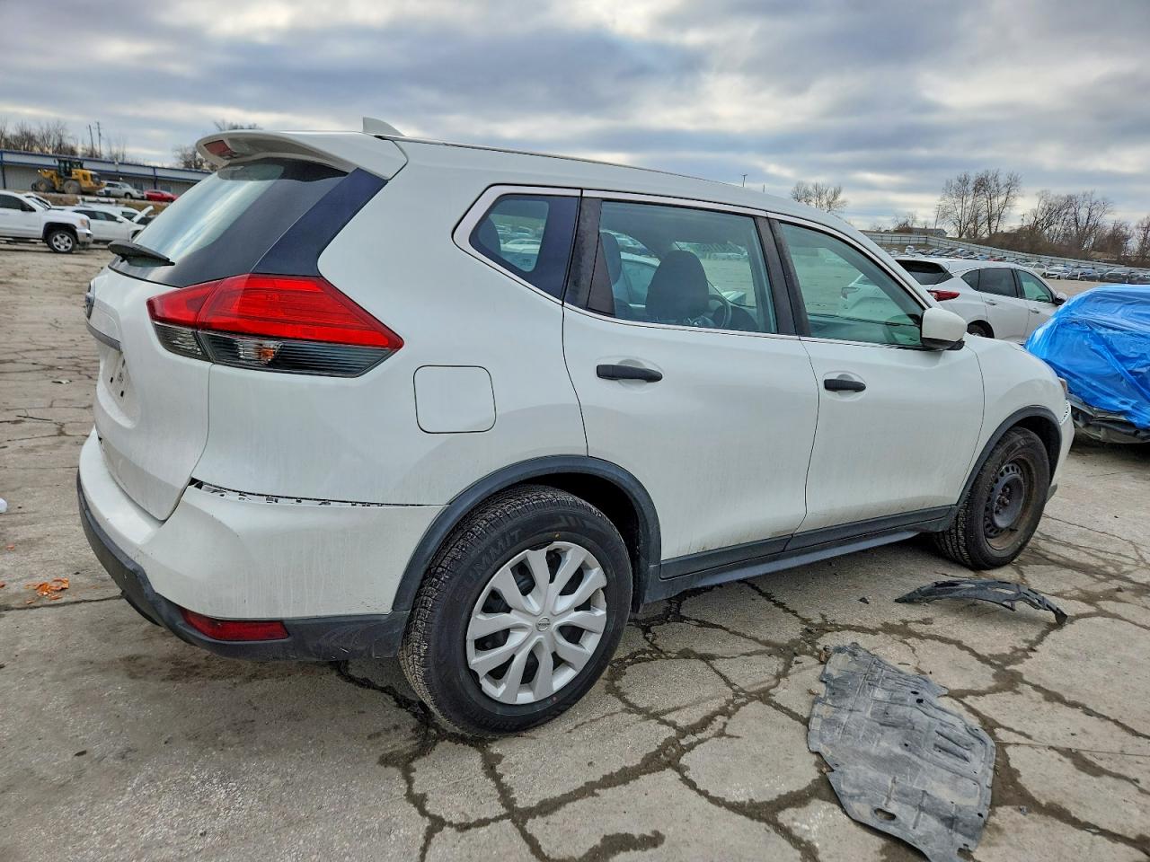 2017 NISSAN ROGUE S photo 7
