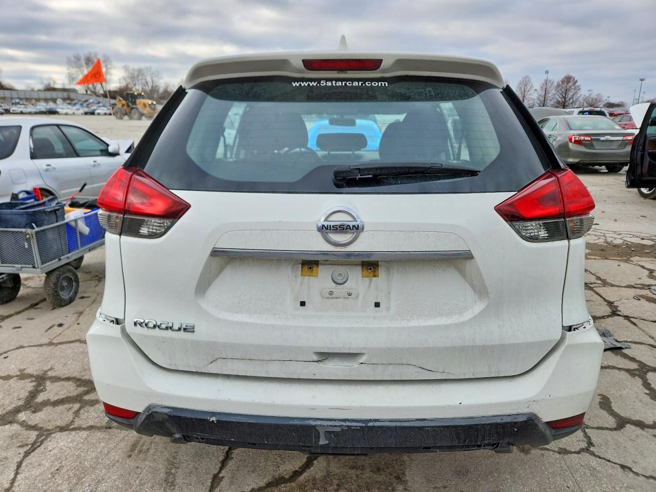 2017 NISSAN ROGUE S photo 16