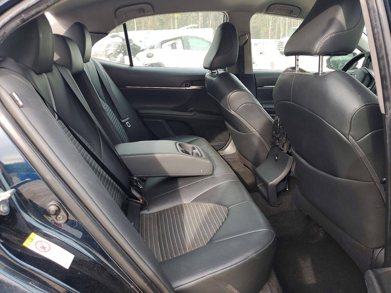 2018 TOYOTA CAMRY L photo 19