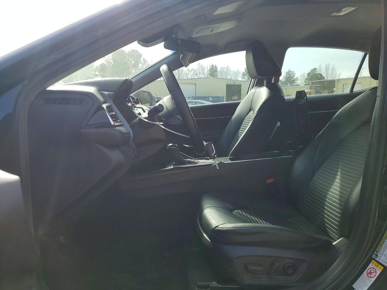 2018 TOYOTA CAMRY L photo 13