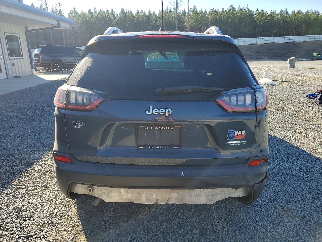 2019 JEEP CHEROKEE LATITUDE photo 6