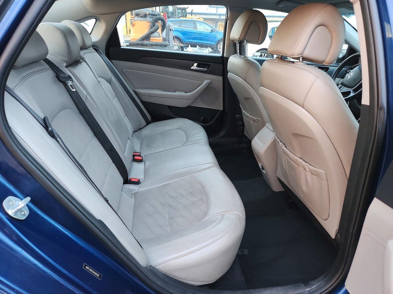2017 HYUNDAI SONATA SPORT photo 19