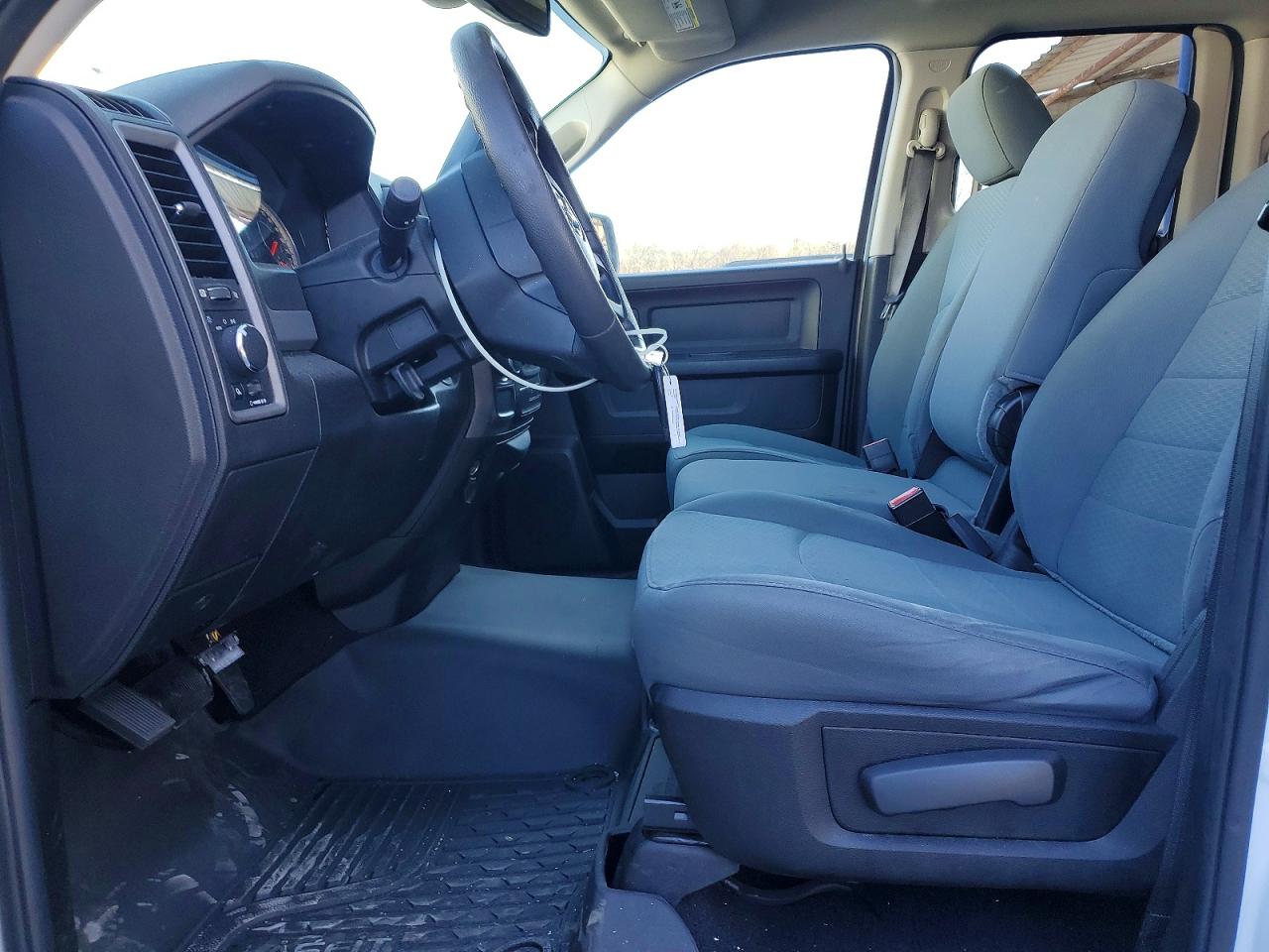 2019 RAM 1500 CLASSIC TRADESMAN photo 7