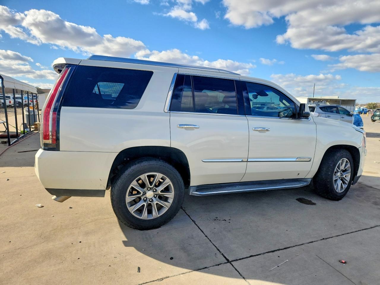 2015 CADILLAC ESCALADE LUXURY photo 5