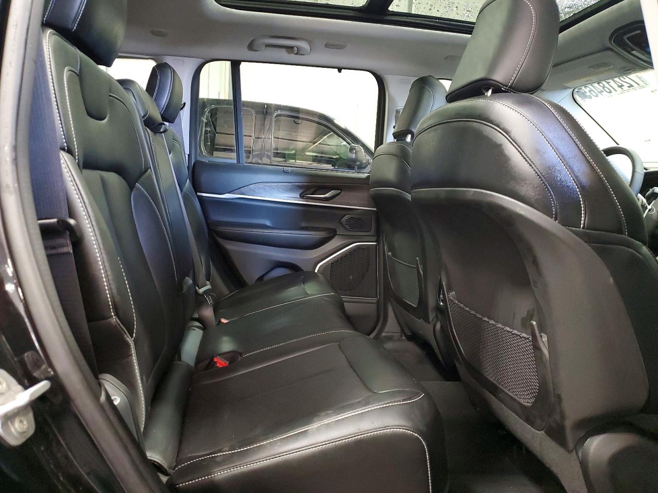 2024 JEEP GRAND CHEROKEE LIMITED 4XE photo 31