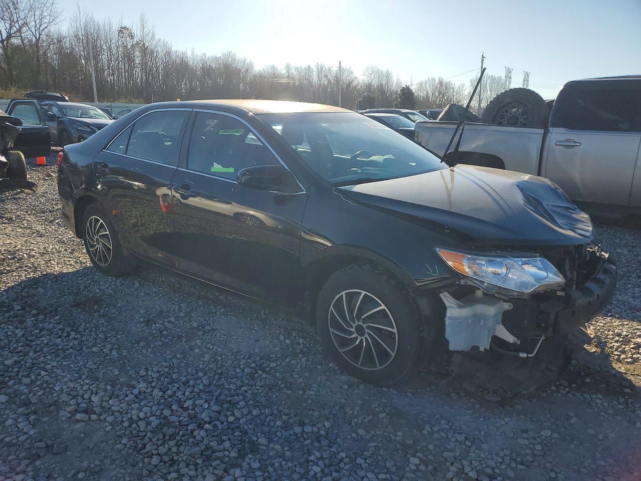 2014 TOYOTA CAMRY L photo 4