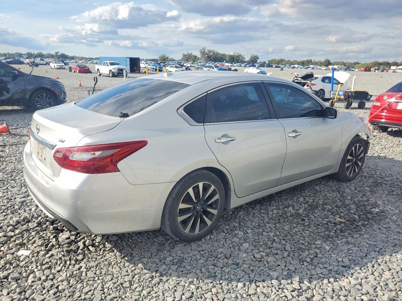 2018 NISSAN ALTIMA 2.5 SV photo 3