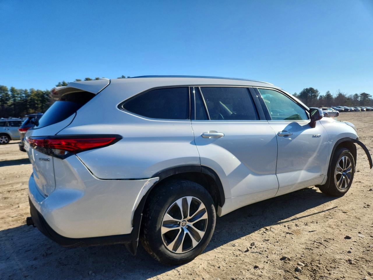 2020 TOYOTA HIGHLANDER BASE photo 3