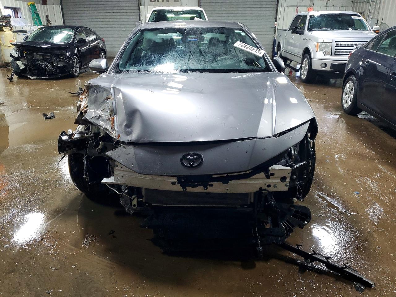 2025 TOYOTA CAMRY SE photo 9
