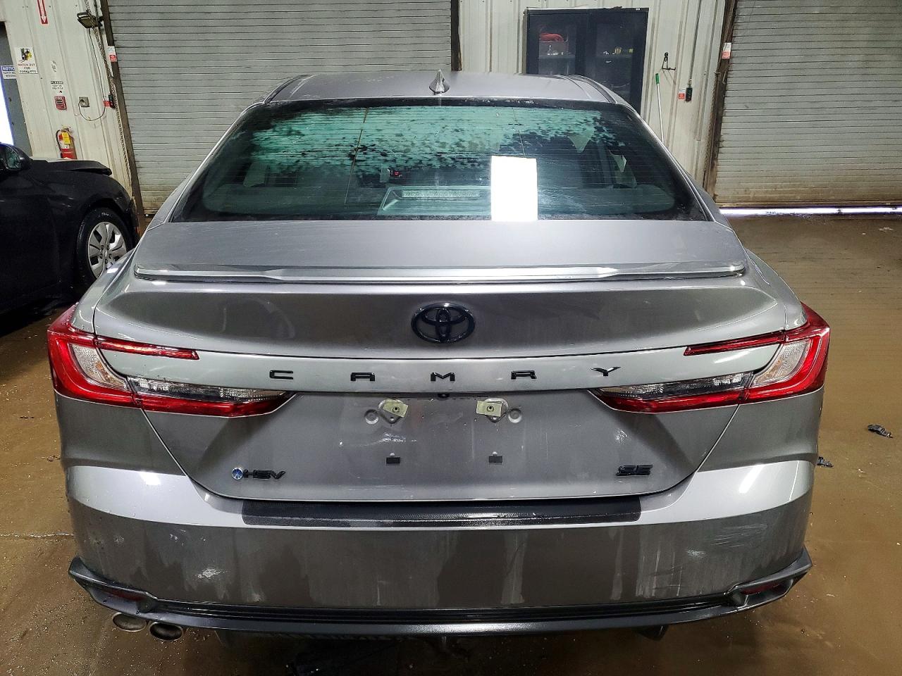 2025 TOYOTA CAMRY SE photo 11