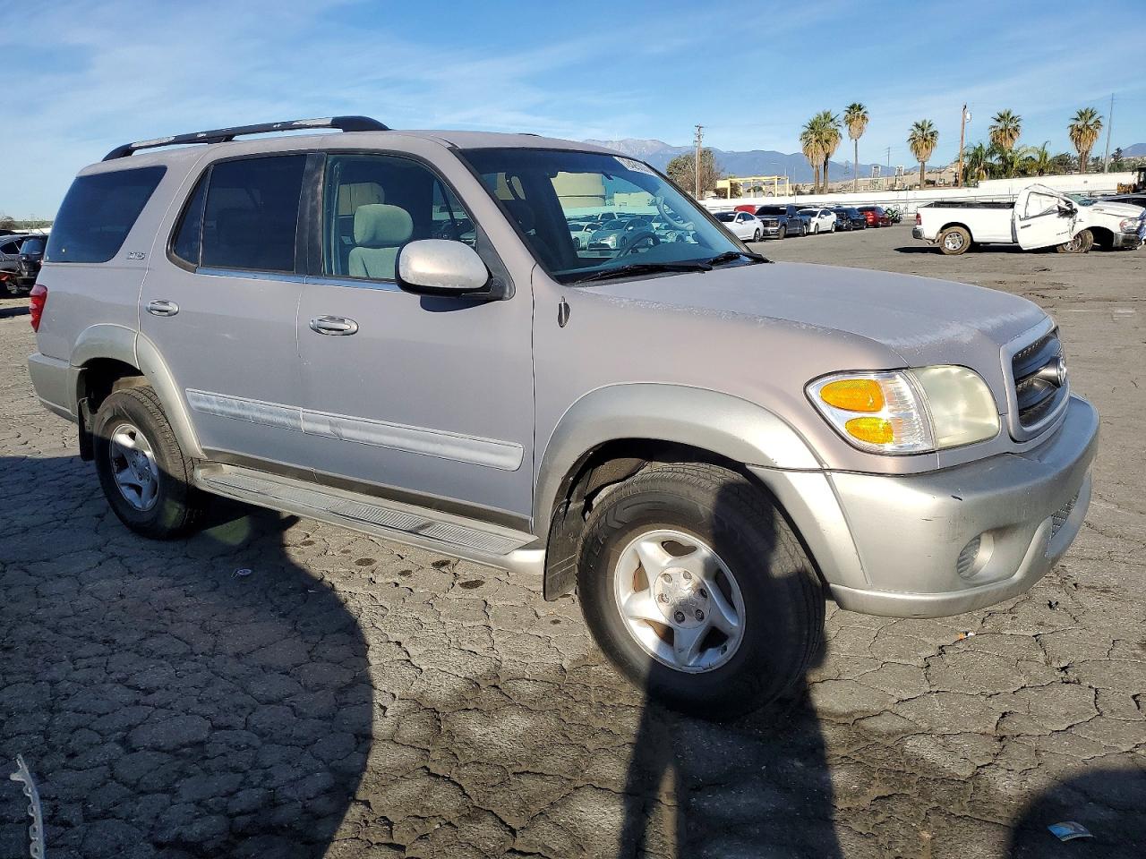 2002 TOYOTA SEQUOIA photo 7