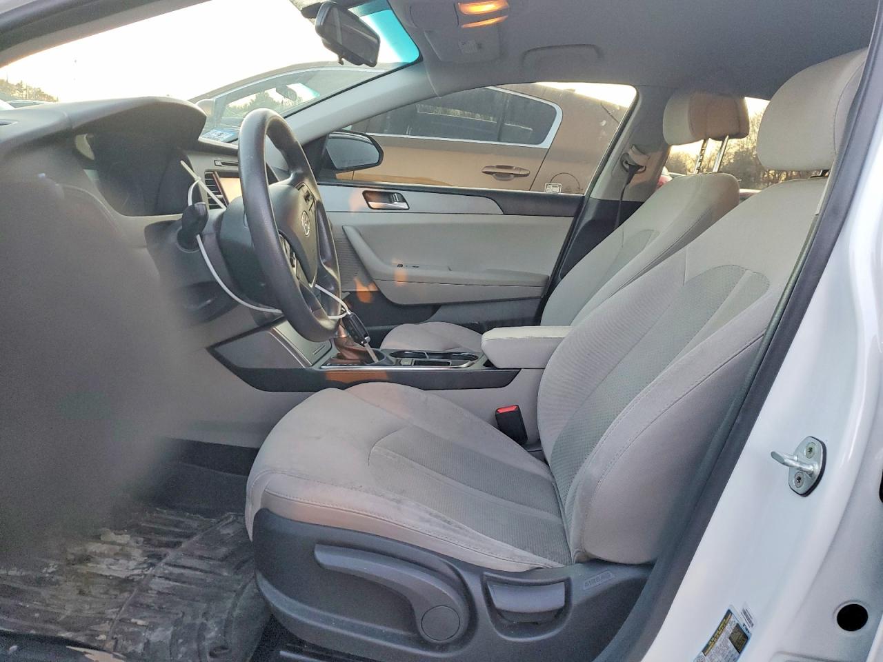 2017 HYUNDAI SONATA SE photo 7