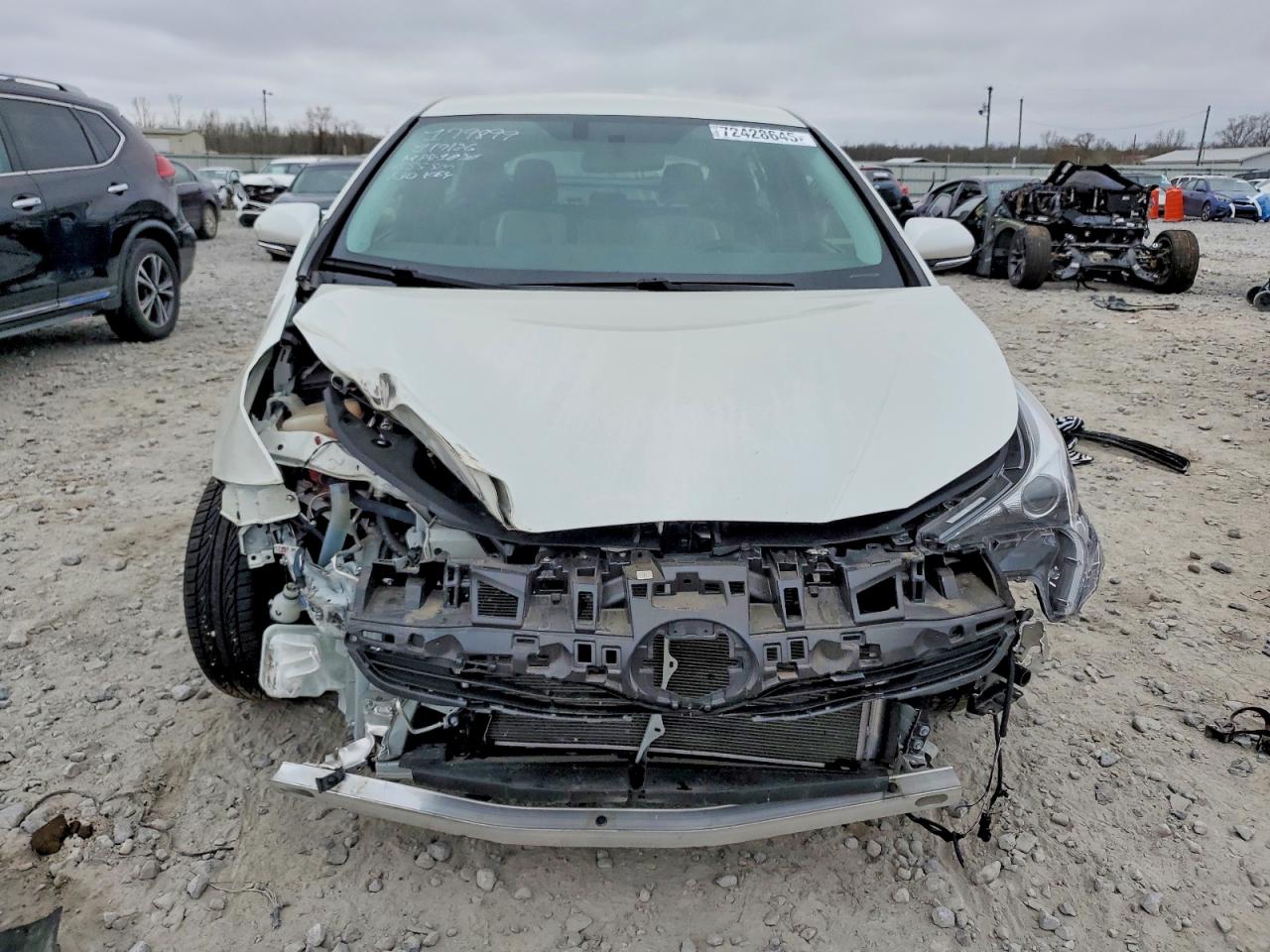2016 TOYOTA PRIUS photo 5