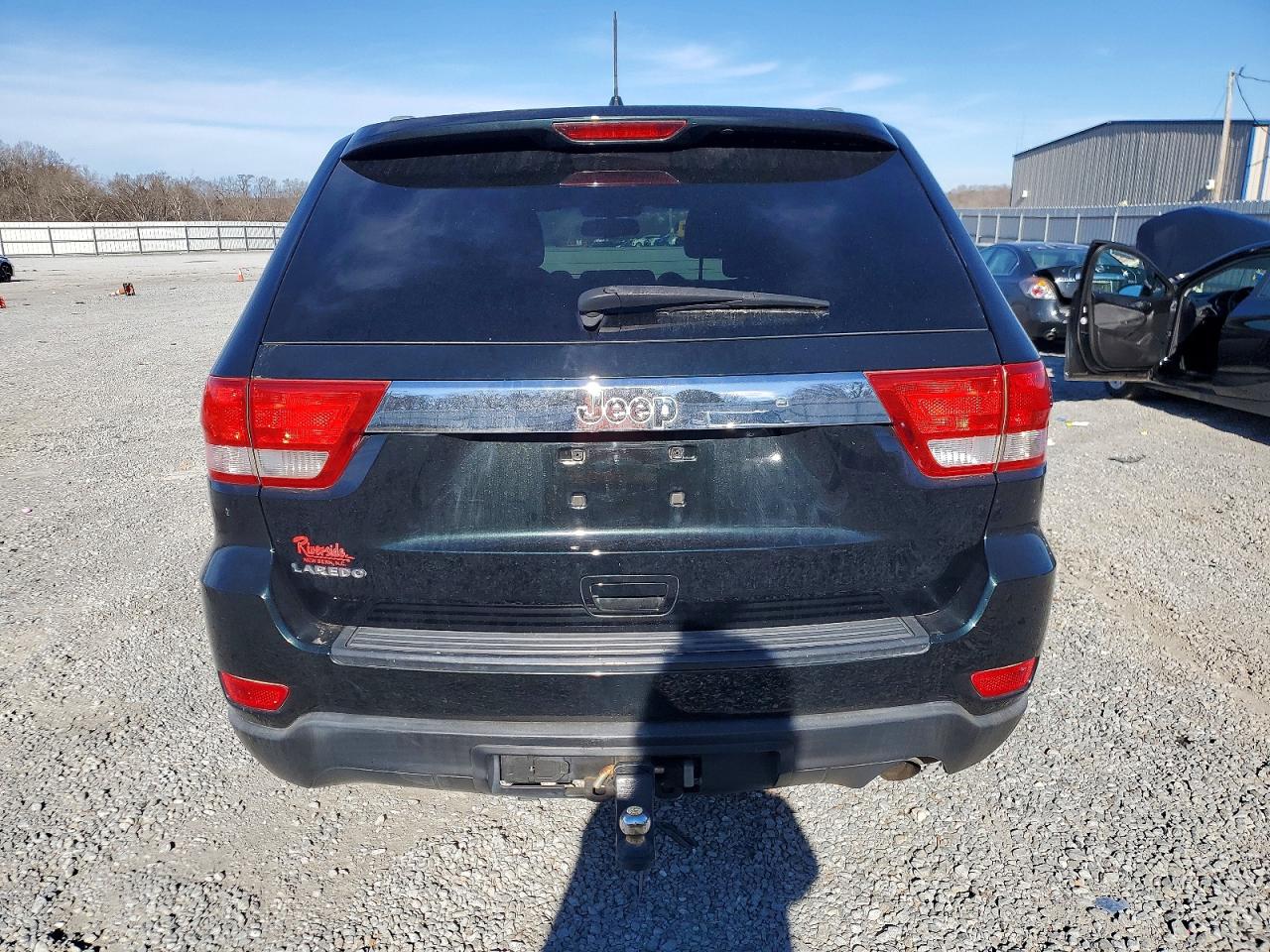 2012 JEEP GRAND CHEROKEE LAREDO photo 6