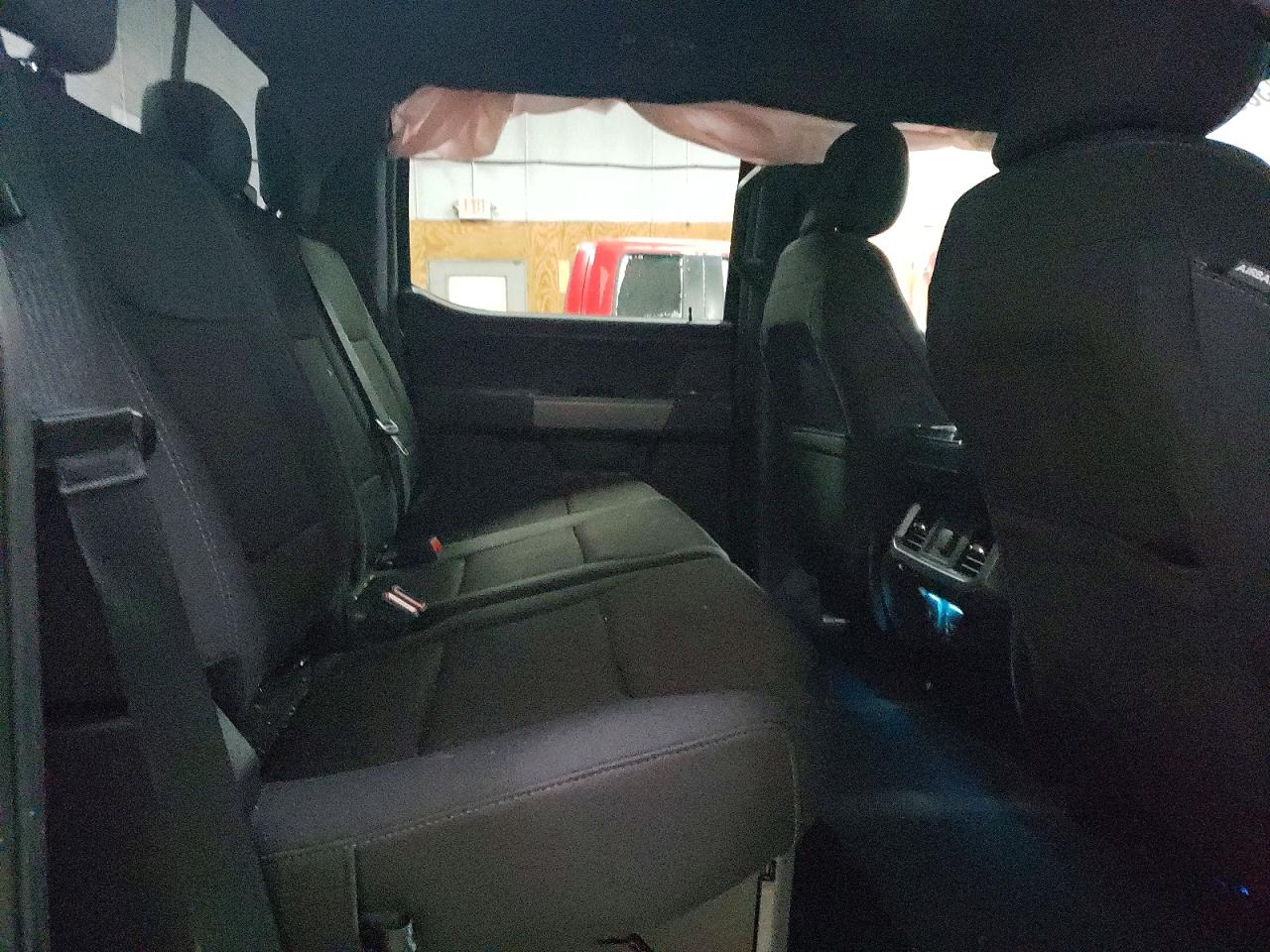 2025 FORD F150 XLT photo 19