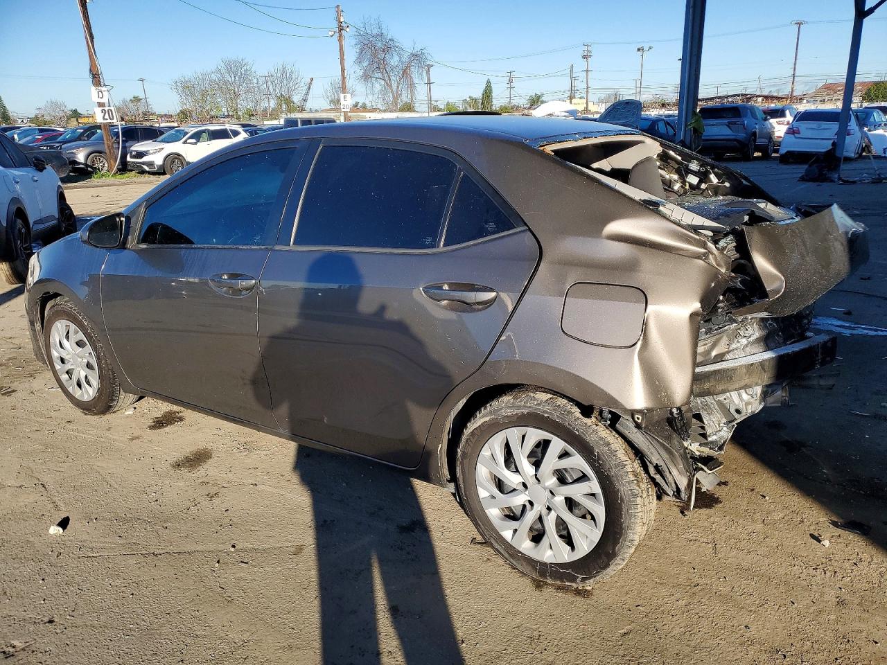 2019 TOYOTA COROLLA L photo 2