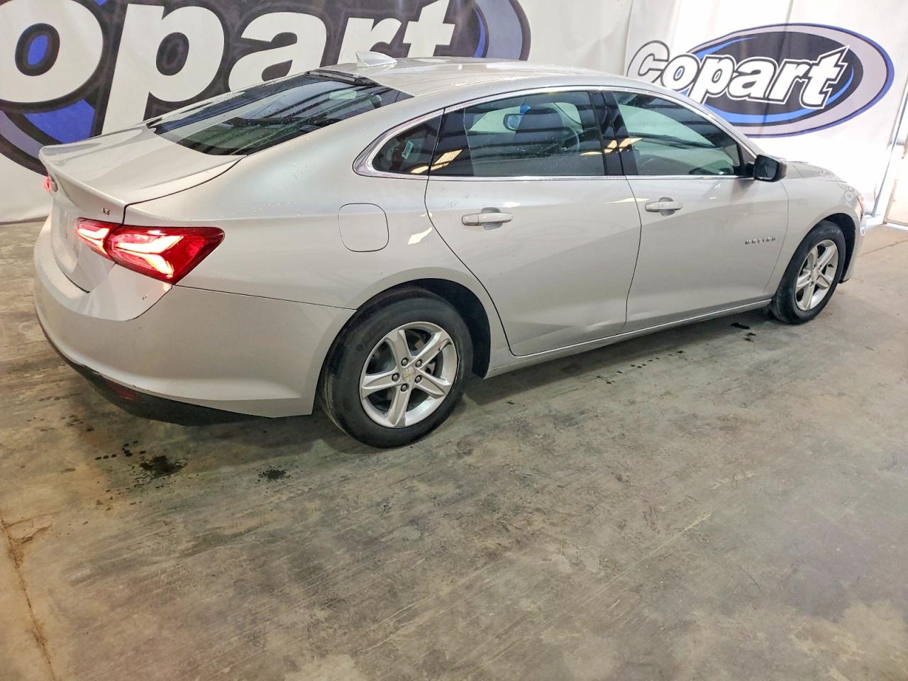 2022 CHEVROLET MALIBU LT photo 3