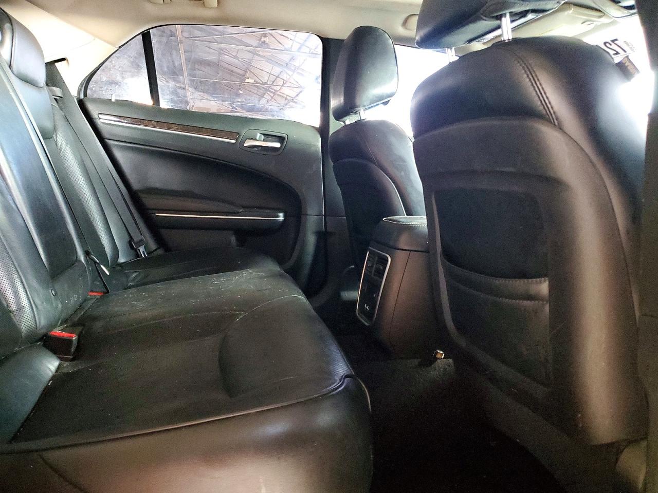 2018 CHRYSLER 300 LIMITED photo 10