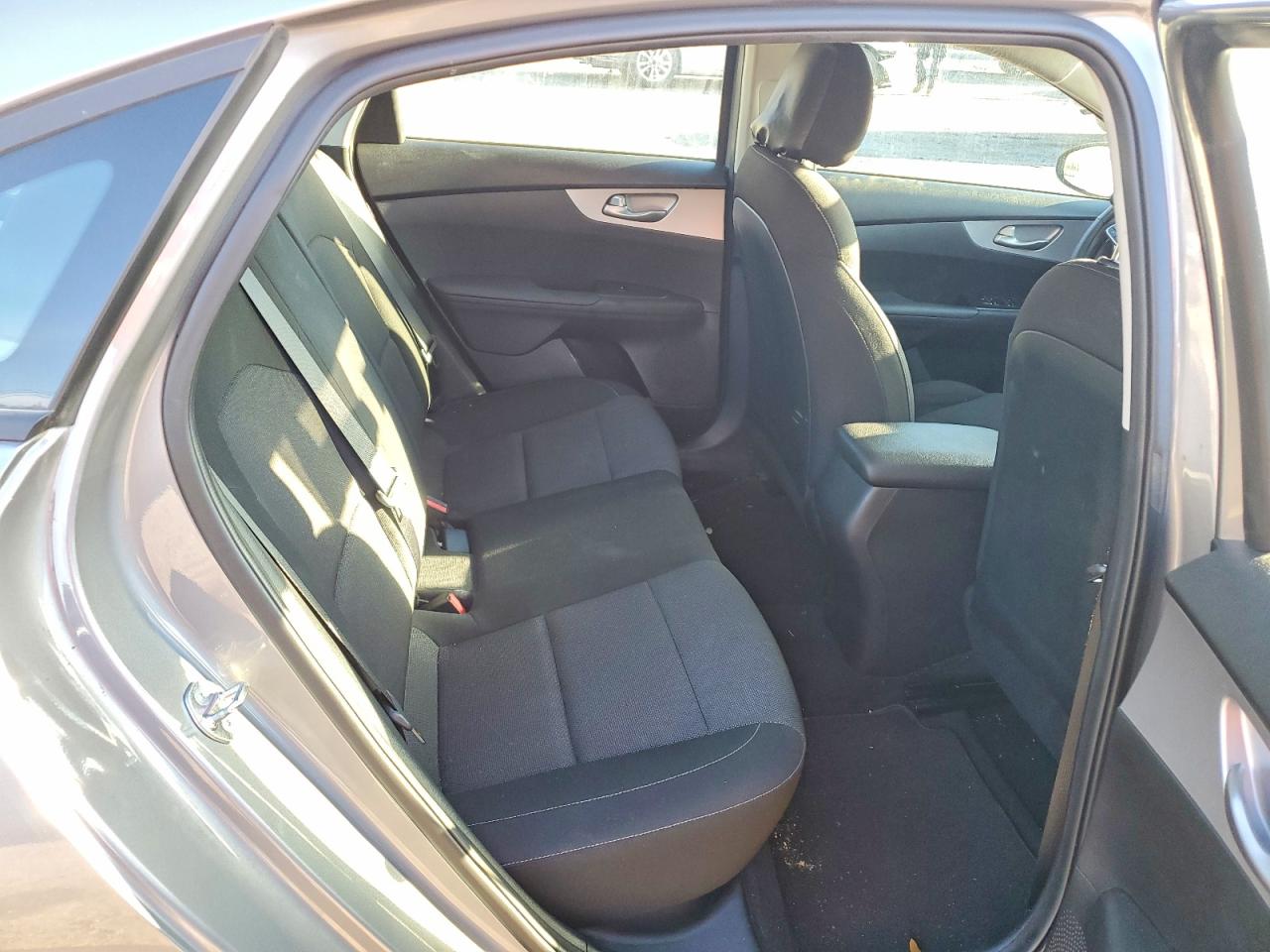 2023 KIA FORTE LXS photo 19