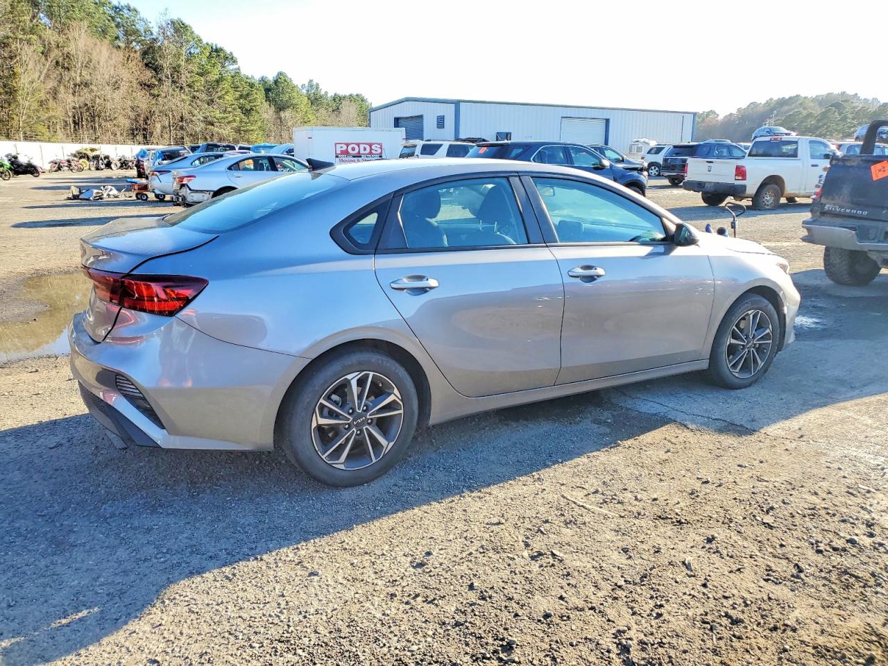 2023 KIA FORTE LXS photo 5