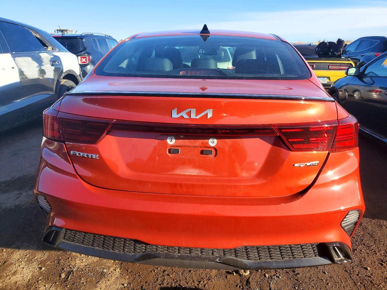 2023 KIA FORTE GT-LINE photo 11