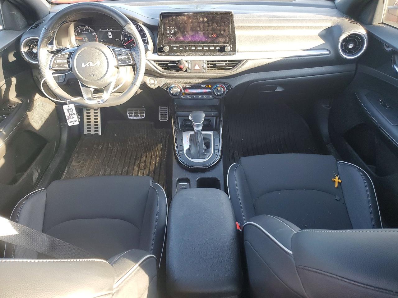 2023 KIA FORTE GT-LINE photo 15