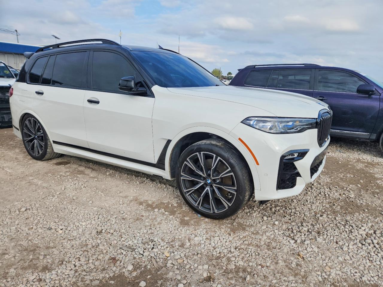 2021 BMW X7 M50I photo 7