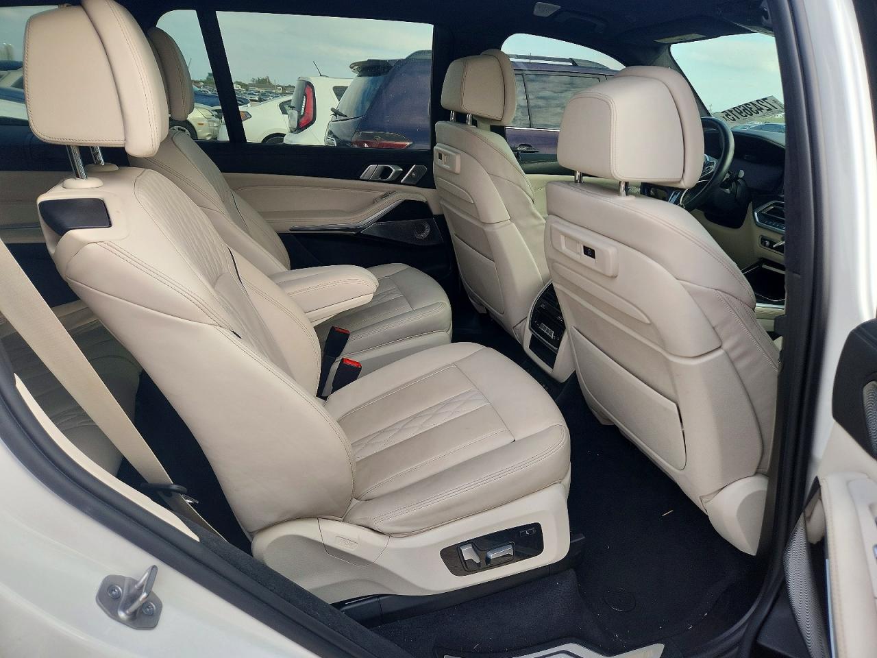 2021 BMW X7 M50I photo 21