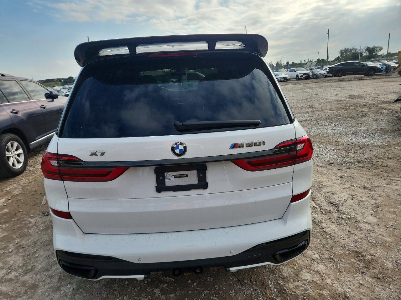 2021 BMW X7 M50I photo 11