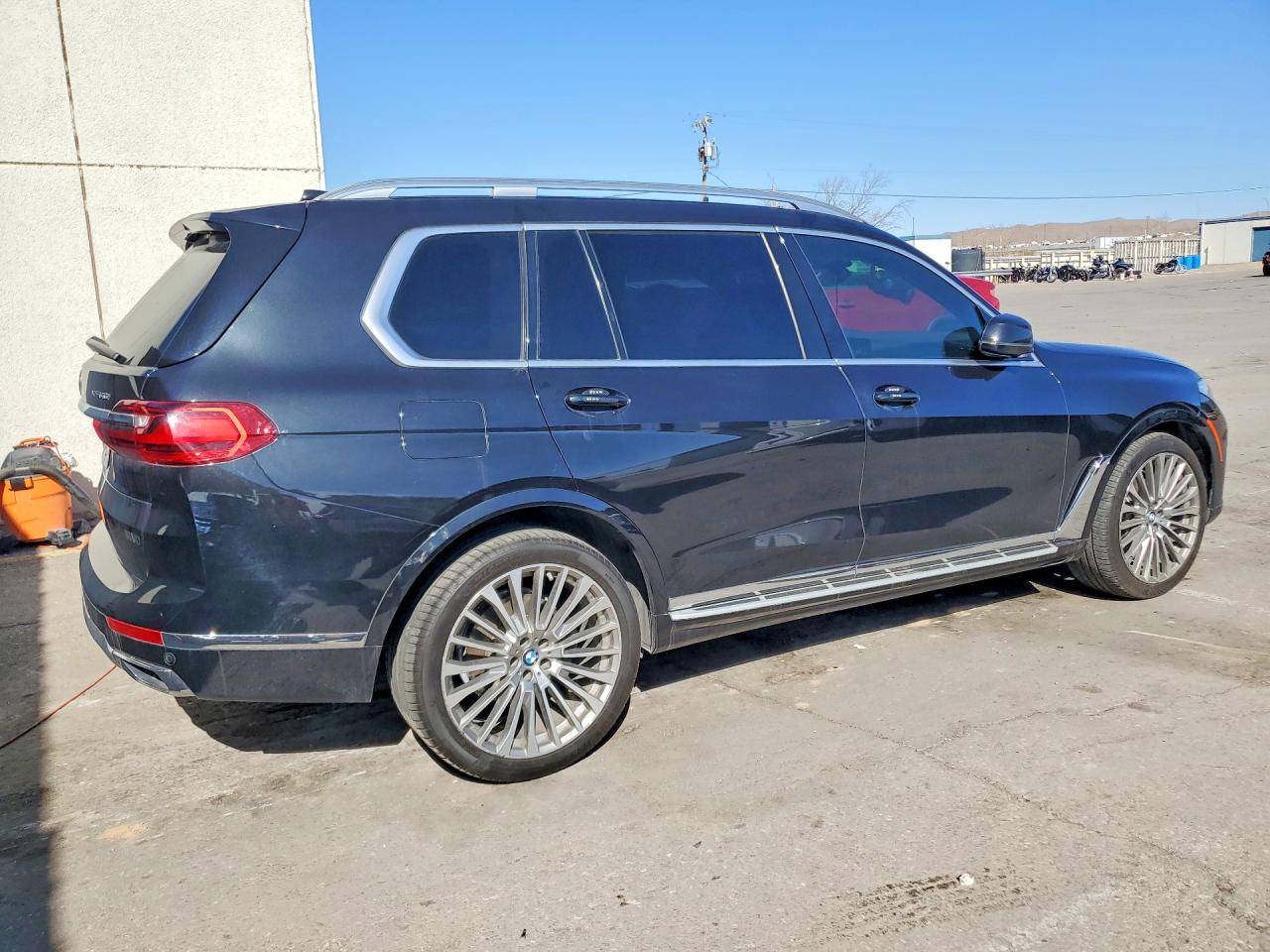 2019 BMW X7 XDRIVE40I photo 3