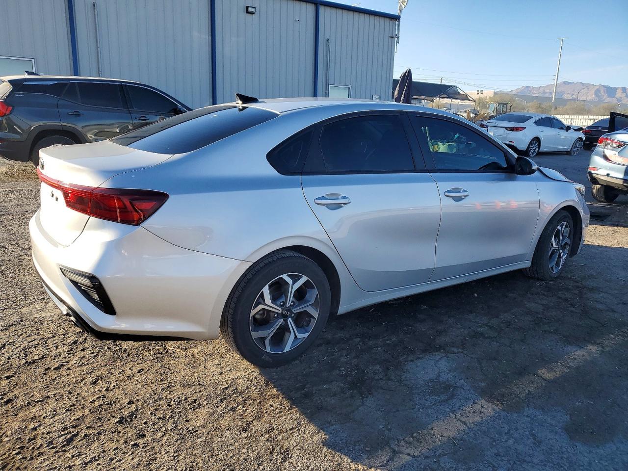 2021 KIA FORTE LXS photo 5