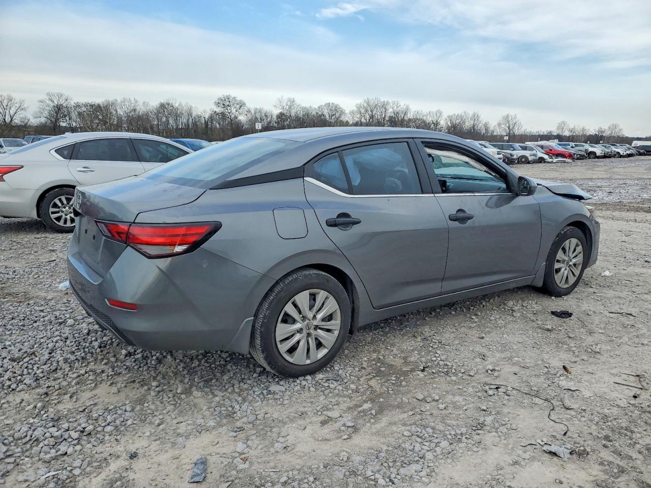 2024 NISSAN SENTRA S photo 5