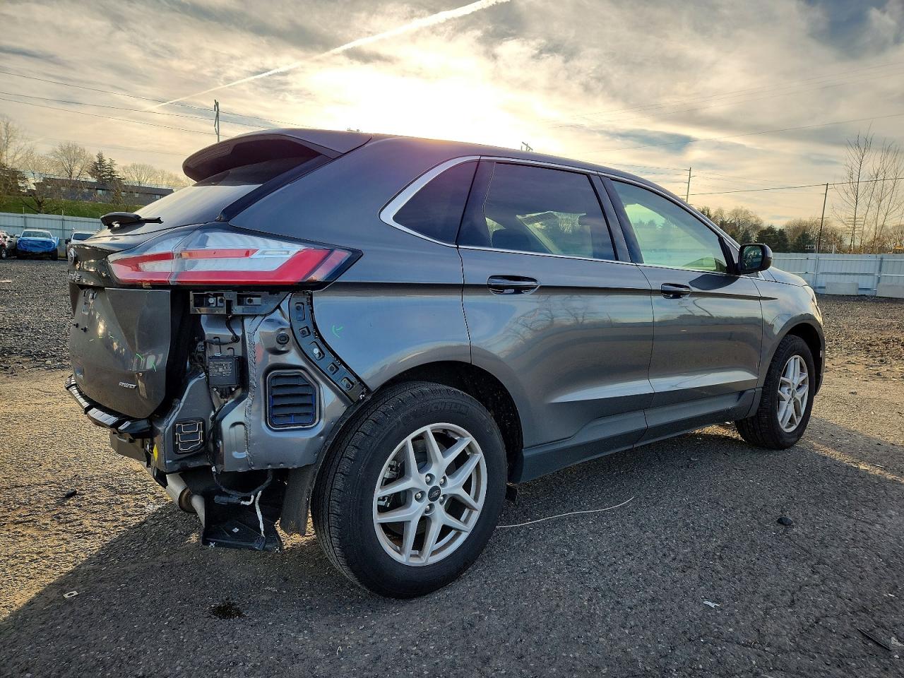 2024 FORD EDGE SEL photo 5